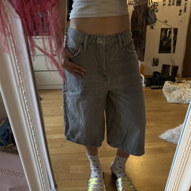 Graue Jorts