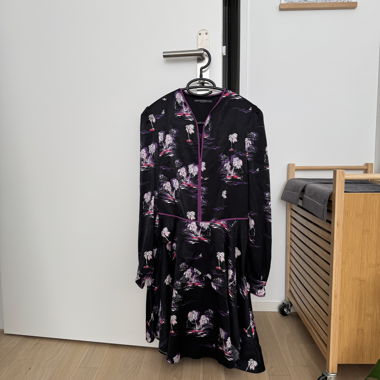 Gemustertes Kleid von Guess