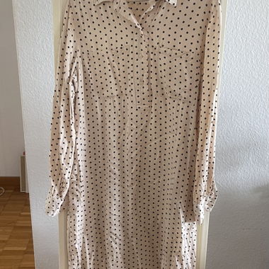 H&M Hemdblusenkleid mit Punkten
