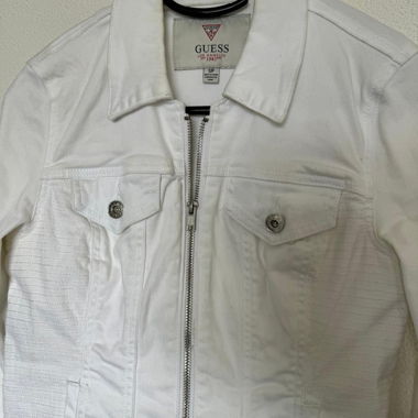 Weisse Jeansjacke von Guess