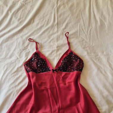 Top in satin con strass