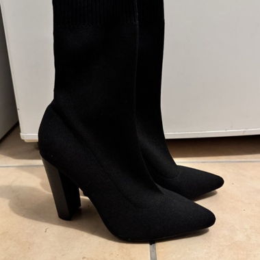 black heel