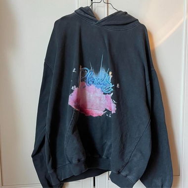oversized hoodie