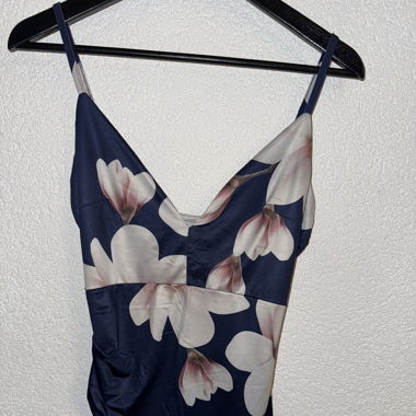 Robe à fleurs courte