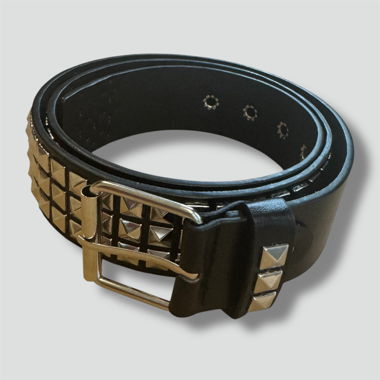 Vintage Y2K Rivebelt in black