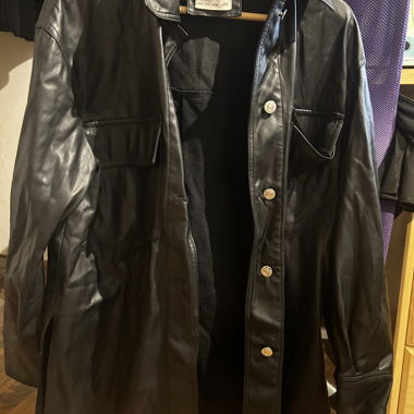 Giacca in finta pelle Bershka