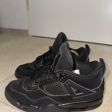 Nike Air Jordan 4 Retro Black Cats