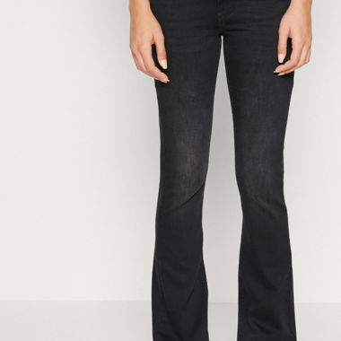 Flared/bootcut jeans