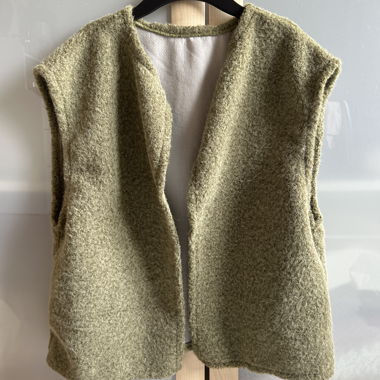 Green sleeveless wool-felt vest