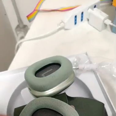 AirPods Max