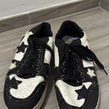Marko Sneaker – Schwarz/Weiß – Streetwear Stil