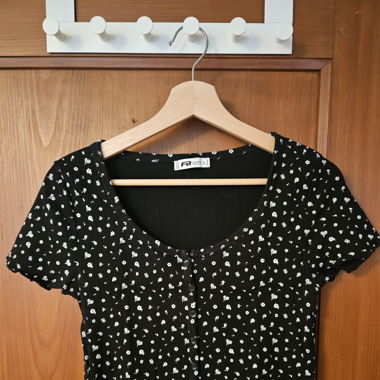 T-Shirt mit Blumen