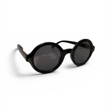 Round black sunglasses