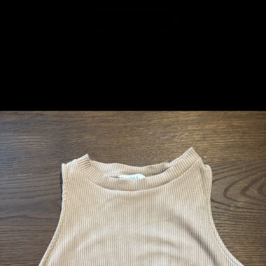 beige crop top