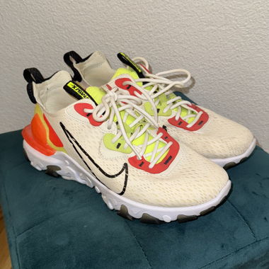 Nike React