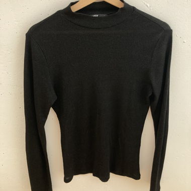 T-shirt à manches longues noir avec paillettes
