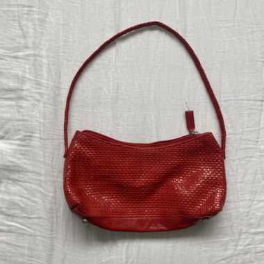 rote Handtasche 