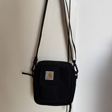 black carhartt bag