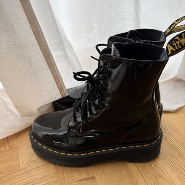 Dr.Martens Plateau Black gr.41