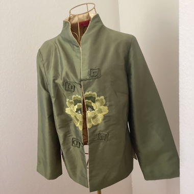 Veste verte brodée