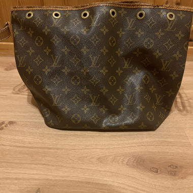 Louis Vuitton petit Noé