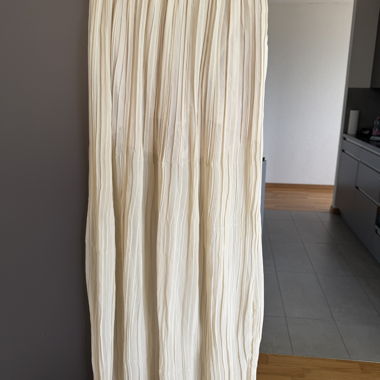 Beige Plissee-Rock