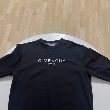 Givenchy Pullover