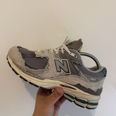 New balance 2002r rain cloud 