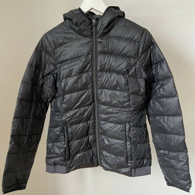 Daunenjacke schwarz