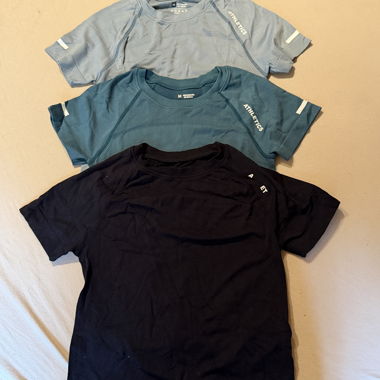 Set di 3 magliette sportive