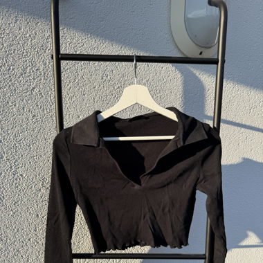 Crop Top mit Polo Kragen