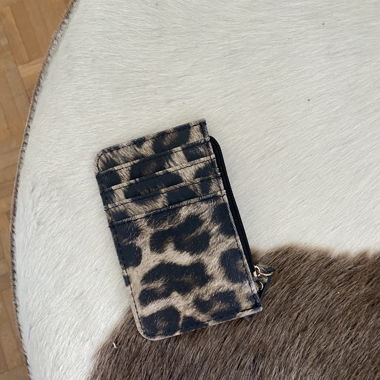 leoprint card holder