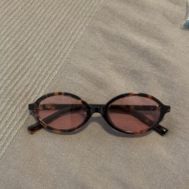 Trendy sunnies
