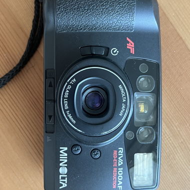 Point & shoot minolta Riva