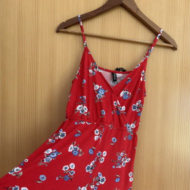 Combishort rouge à motif florals 