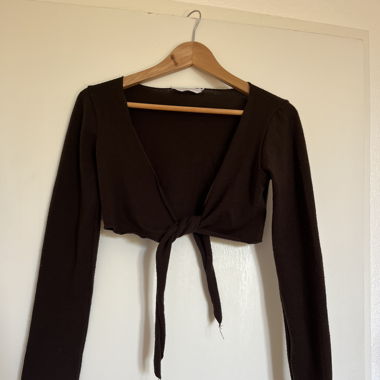 brown crop top 