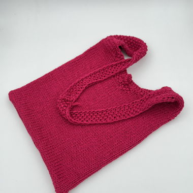 Sac d'épaule crocheté rose