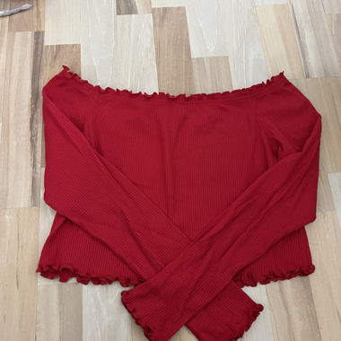 Off-shoulder top