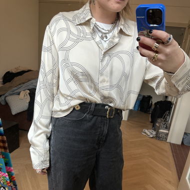Cute H&M blouse | Size M