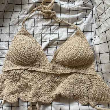 Top all’uncinetto beige SHEIN