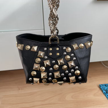 Borsa rock con borchie Versace per H&M