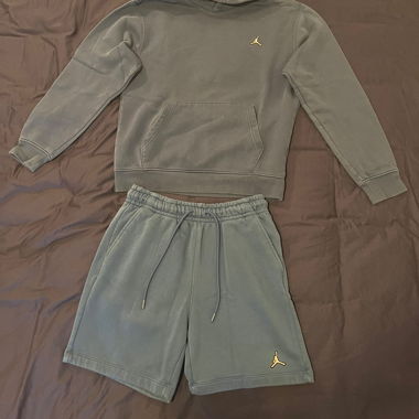 Nike Jordan Hoodie & Shorts Set – Size S – Blue