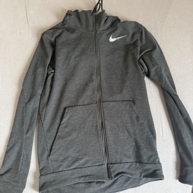 Felpa Nike con zip grigia