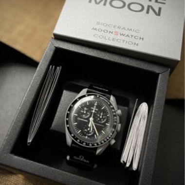MOONSWATCH MISSION TO THE MOON NEW 