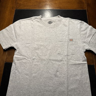 Graues Dickies T-Shirt mit Tasche Grösse S