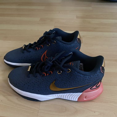 Basketball schuhe