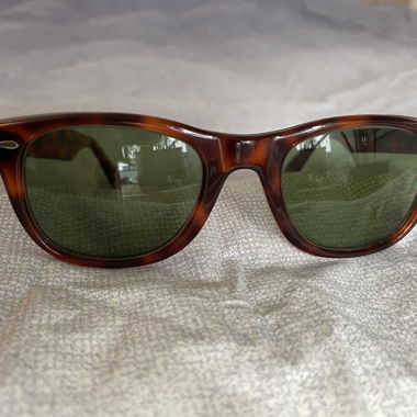 B&L Wayfarer tortoiseshell with green lenses Vintage