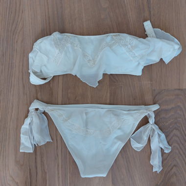 Victoria’s Secret white lace bikini set