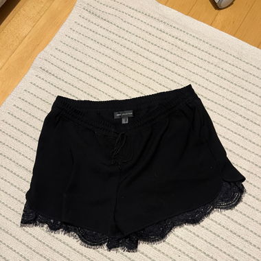 lace shorts