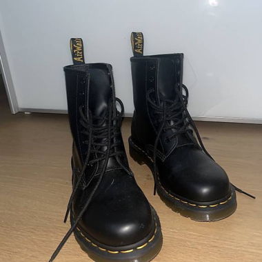 Dr. Martens neufs non portés 38